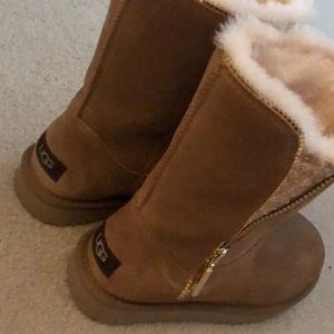 NAME YOUR PRICE UGG AUSTRALIA BOOTS